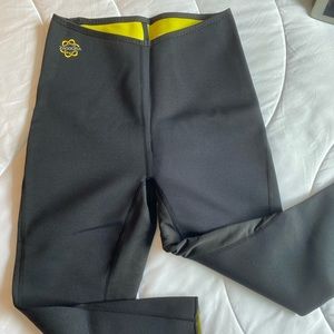 Zaggora Hot Pants Crops